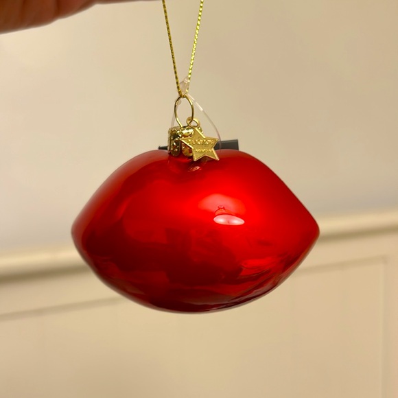 Vondels Lucious Lips Holiday Glass Ornament NEW Amsterdam - Picture 4 of 4